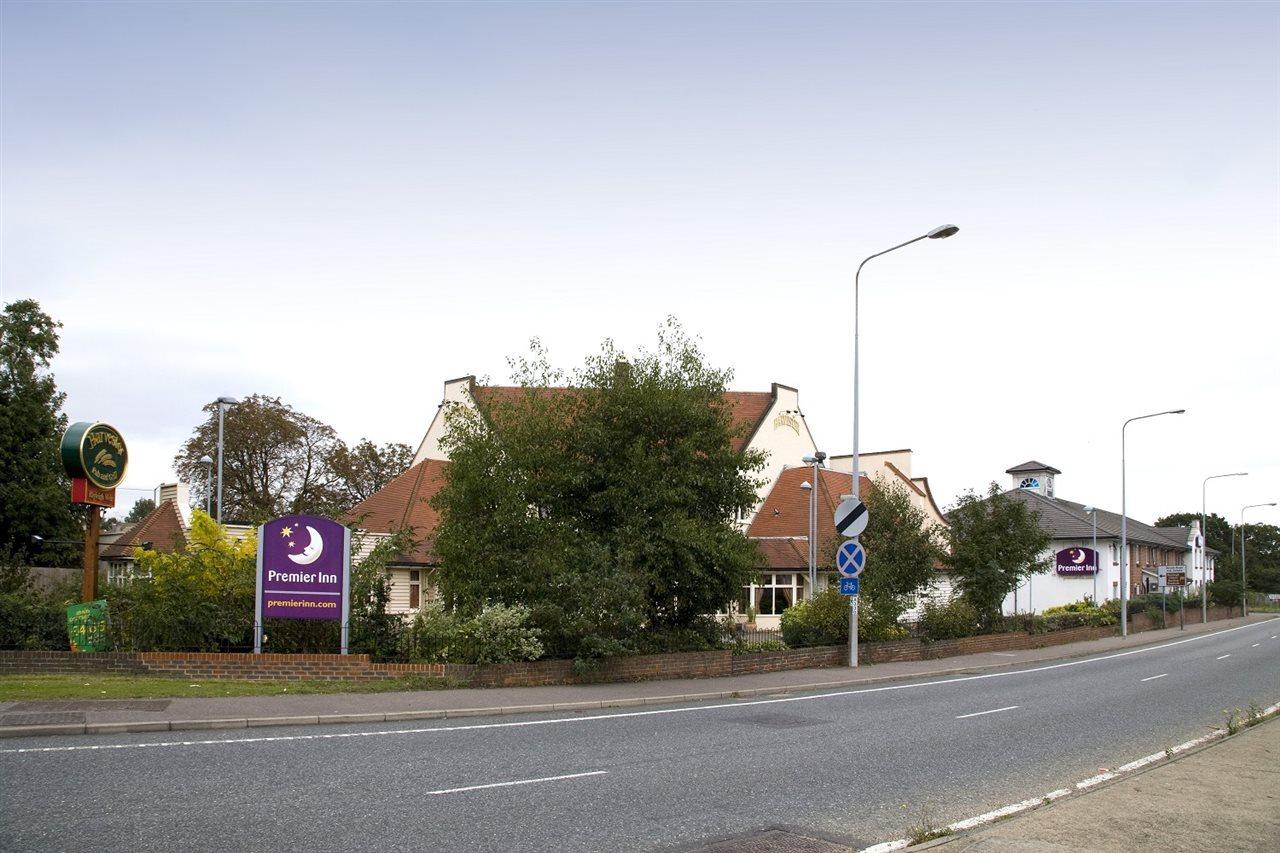 Premier Inn Basildon Рейлей Екстер'єр фото